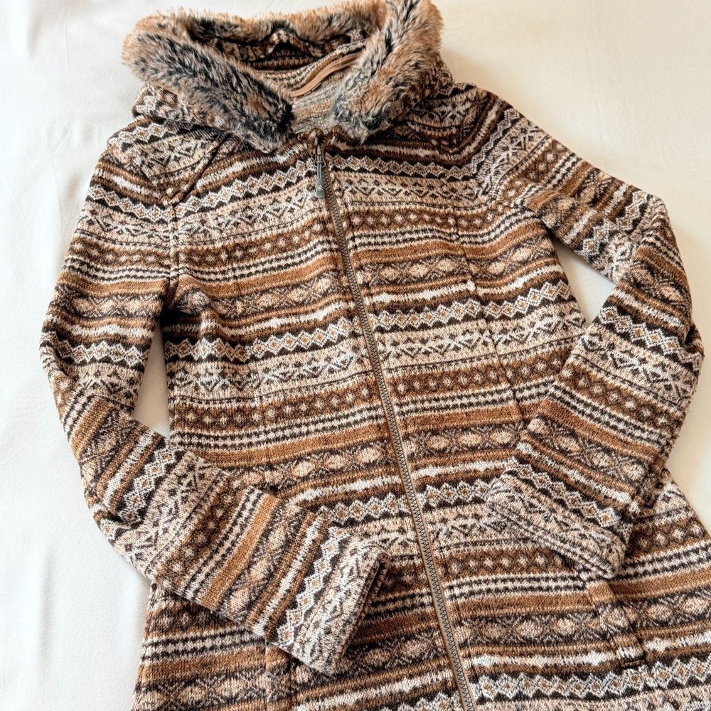 Athleta Nordic Hoodie Falcon Brown Fair Isle Faux Fur Trim 305135 Womens Small